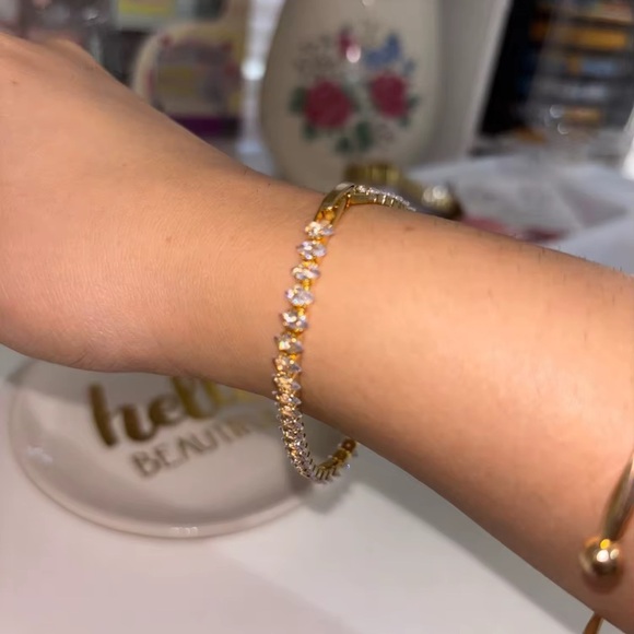 Tennis Luxury Zirconia Gold Bracelet - Picture 11 of 14
